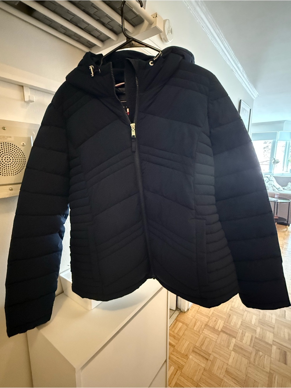 Tommy Hilfiger Women’s Quilted Hooded Puffer Jacket in Navy- Large